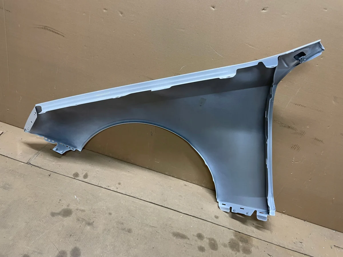 KOTFLÜGEL VORNE RECHTS BMW 7 G70 M-PAKET A300 – Bild 7