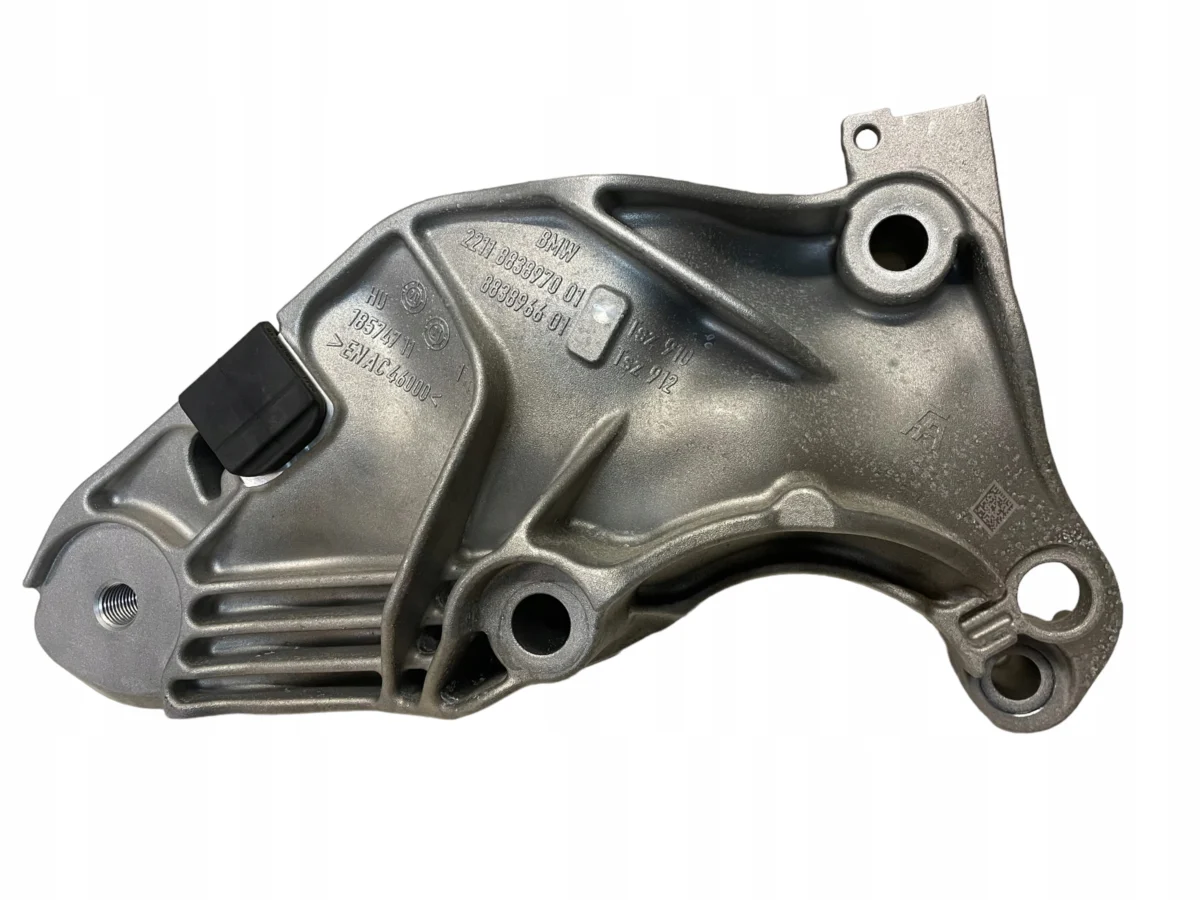 WSPORNIK SILNIKA PRAWY BMW i4 G26