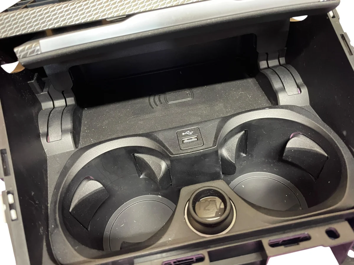 ДЕРЖАТЕЛЬ СТАКАНА CUP HOLDER ОТСЕК BMW G20 G21 G22 G23 — изображение 3