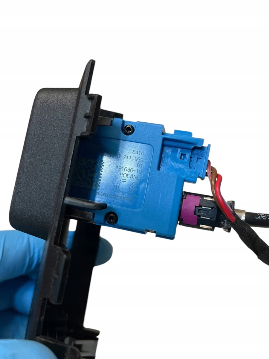 GNIAZDO PORT USB BMW 3 G20 G21 - obrazek 3