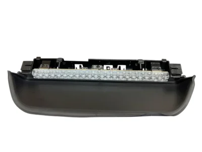 DODATKOWA LAMPA STOP POD SZYBĄ BMW 4 G22 G82